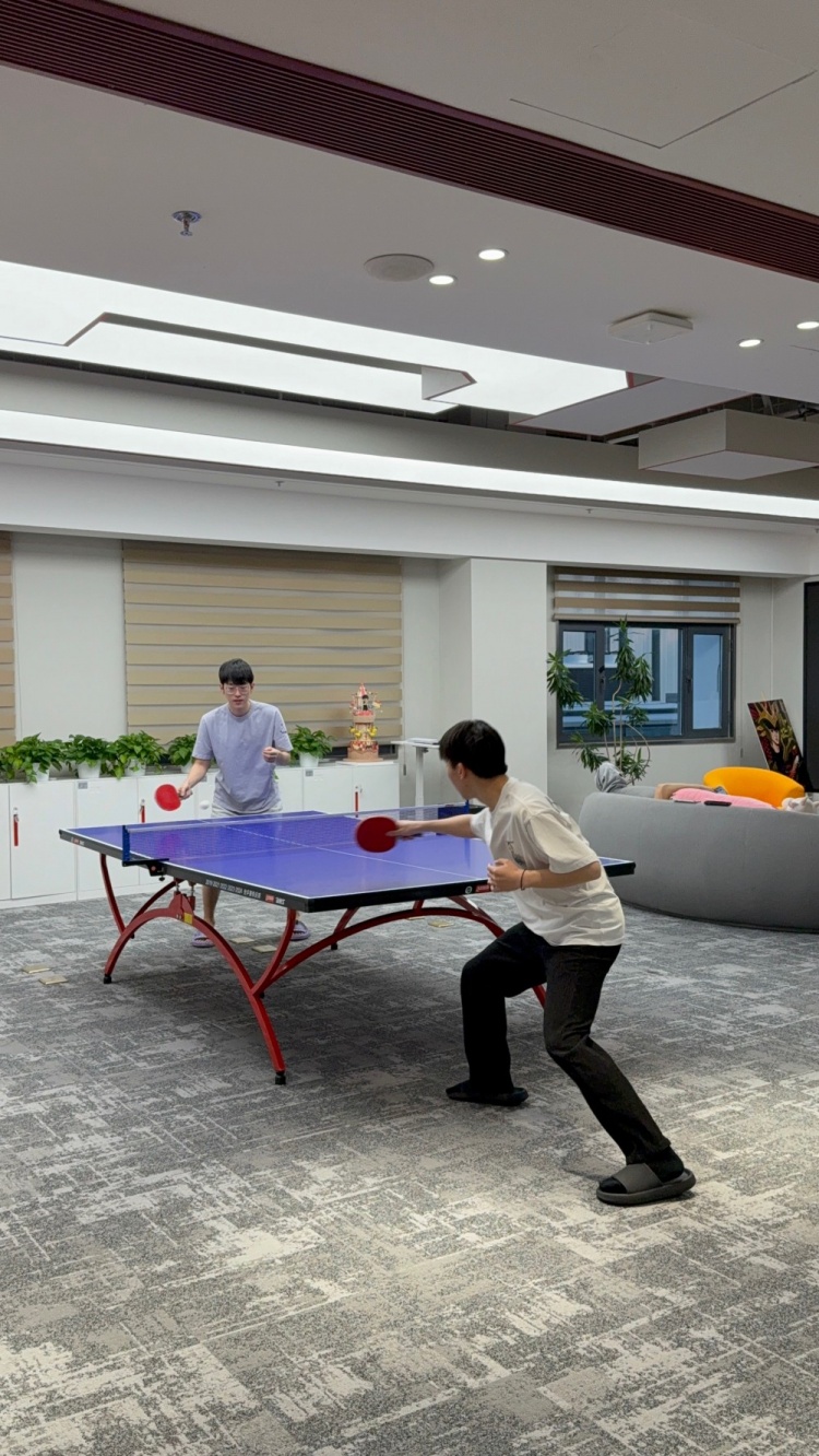 他在场上的